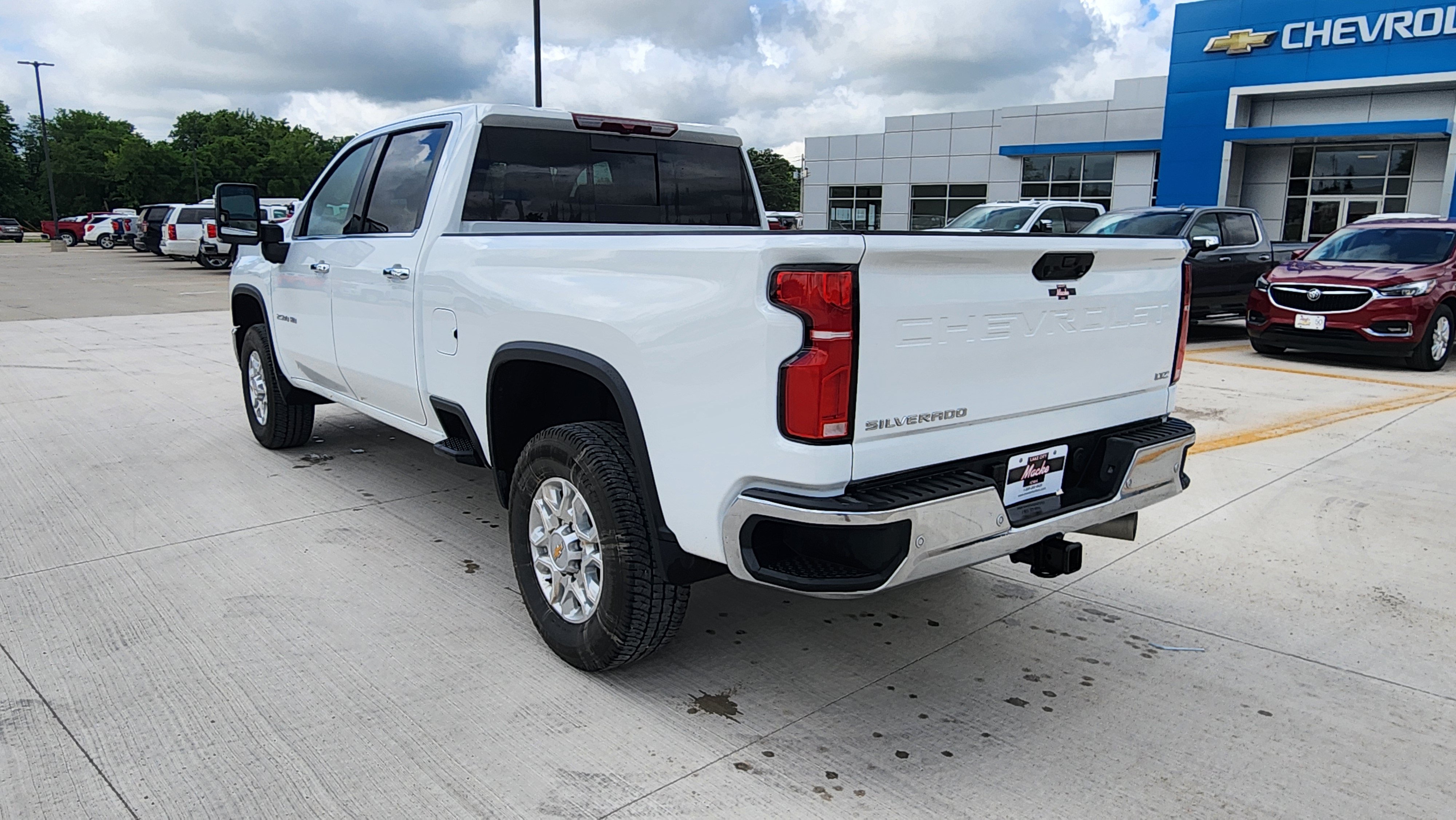 Certified 2026 Chevrolet Silverado 2500 LTZ w/ LTZ Plus Package AWD/4WD image 8