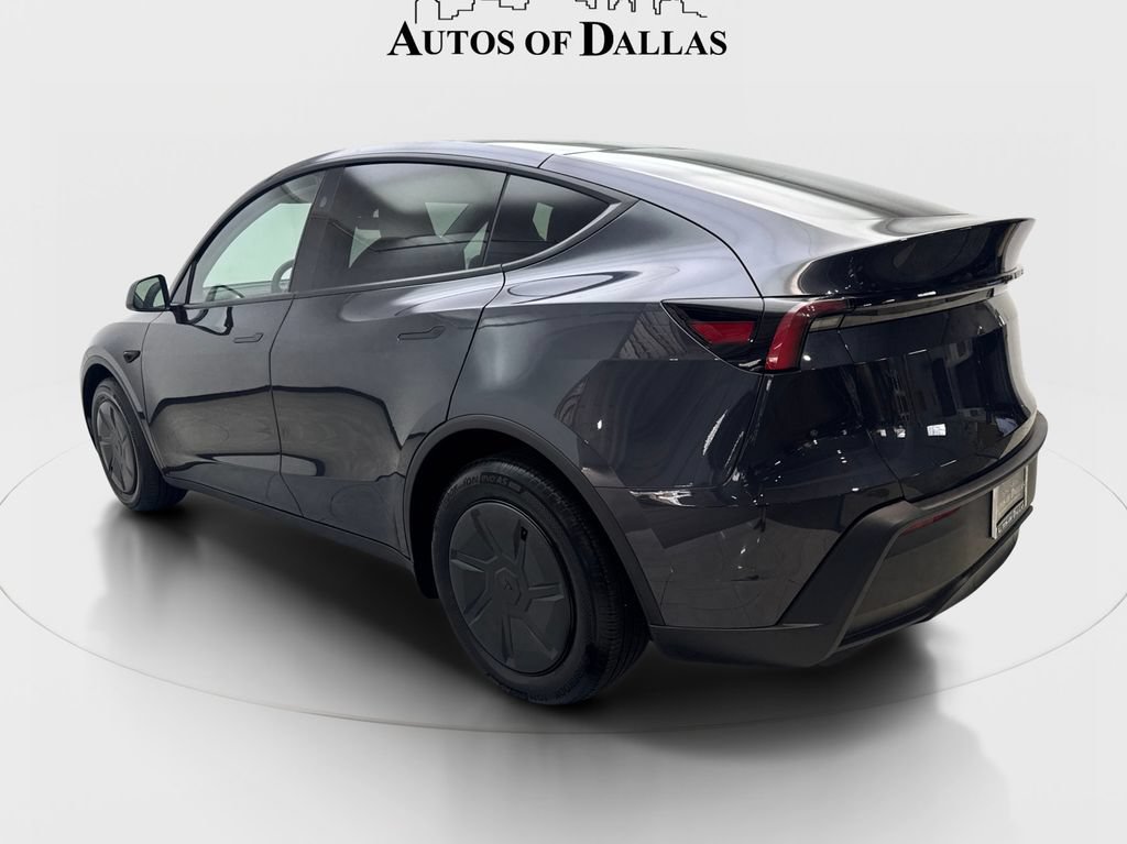 Used 2026 Tesla Model Y 2WD image 9