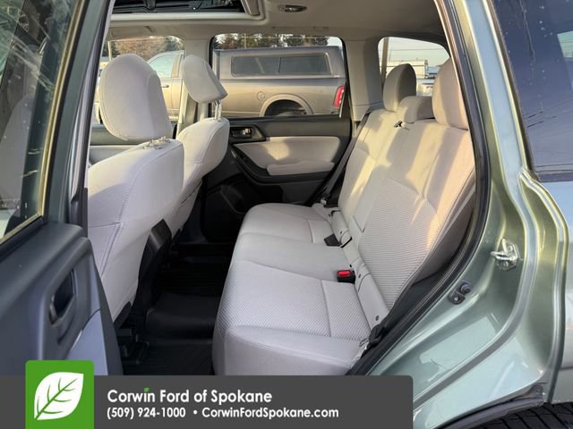 Used 2015 Subaru Forester 2.5i Premium w/ All-Weather Package image 10