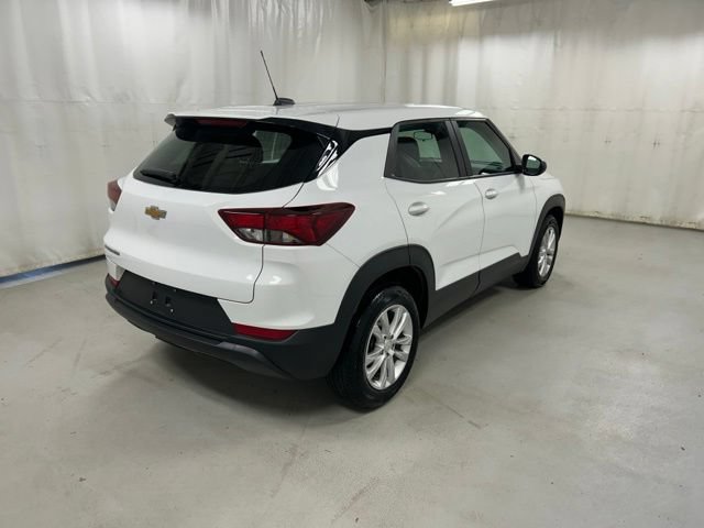 Used 2023 Chevrolet TrailBlazer LS FWD image 4