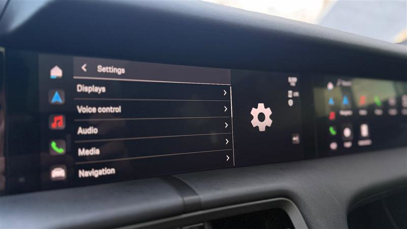 Used 2022 Porsche Taycan image 36