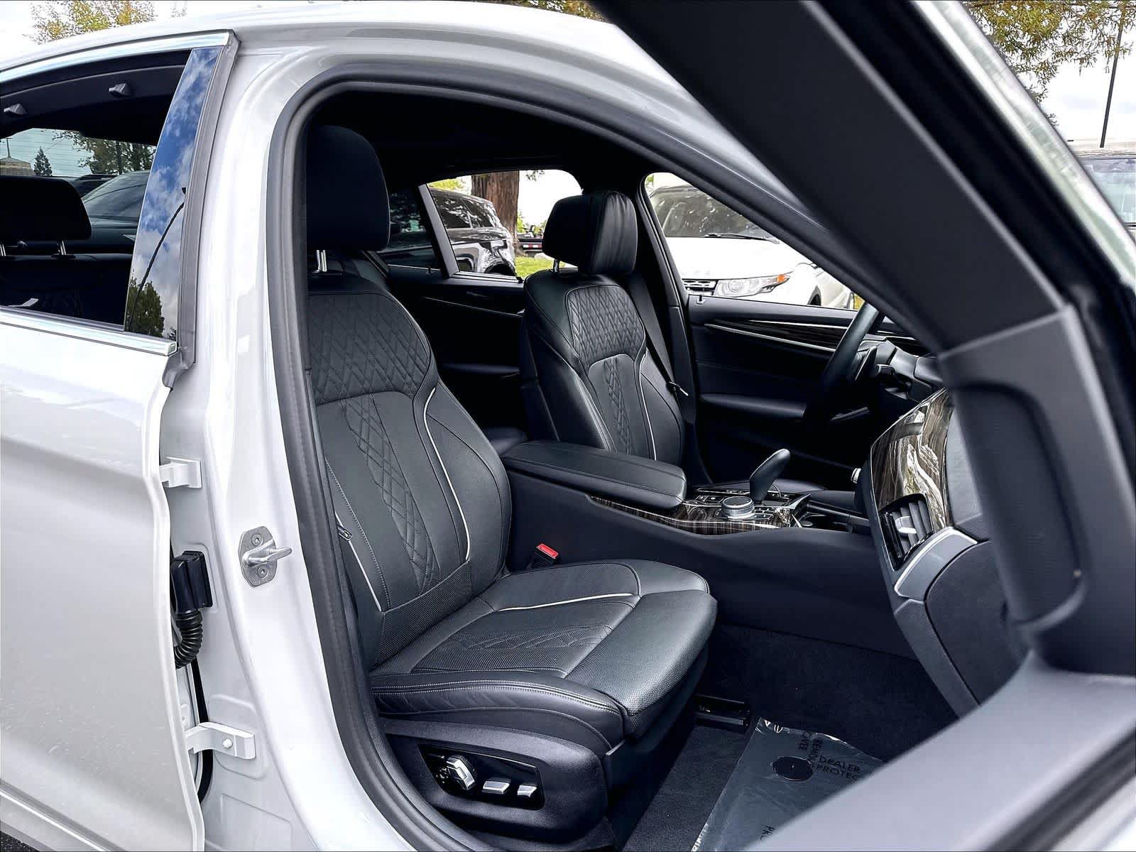 Used 2021 BMW 540i RWD image 7