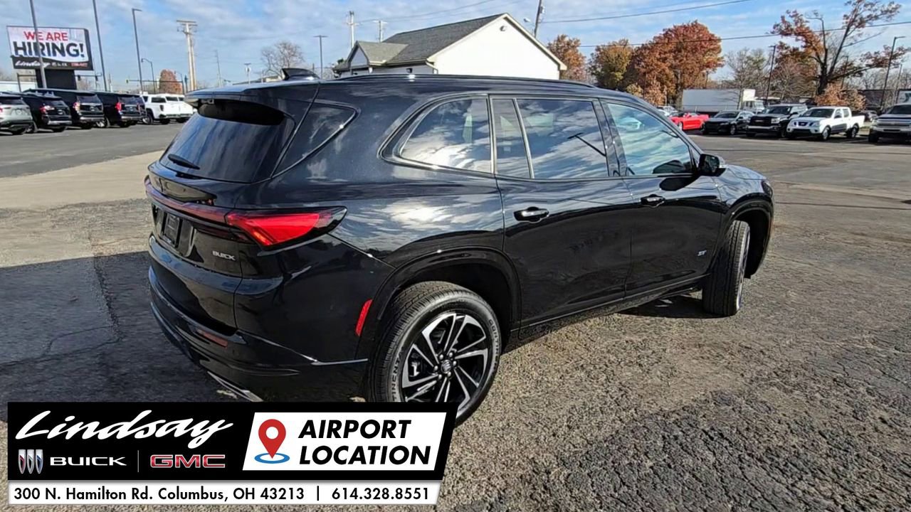 New 2026 Buick Enclave Sport Touring w/ Power Package image 9