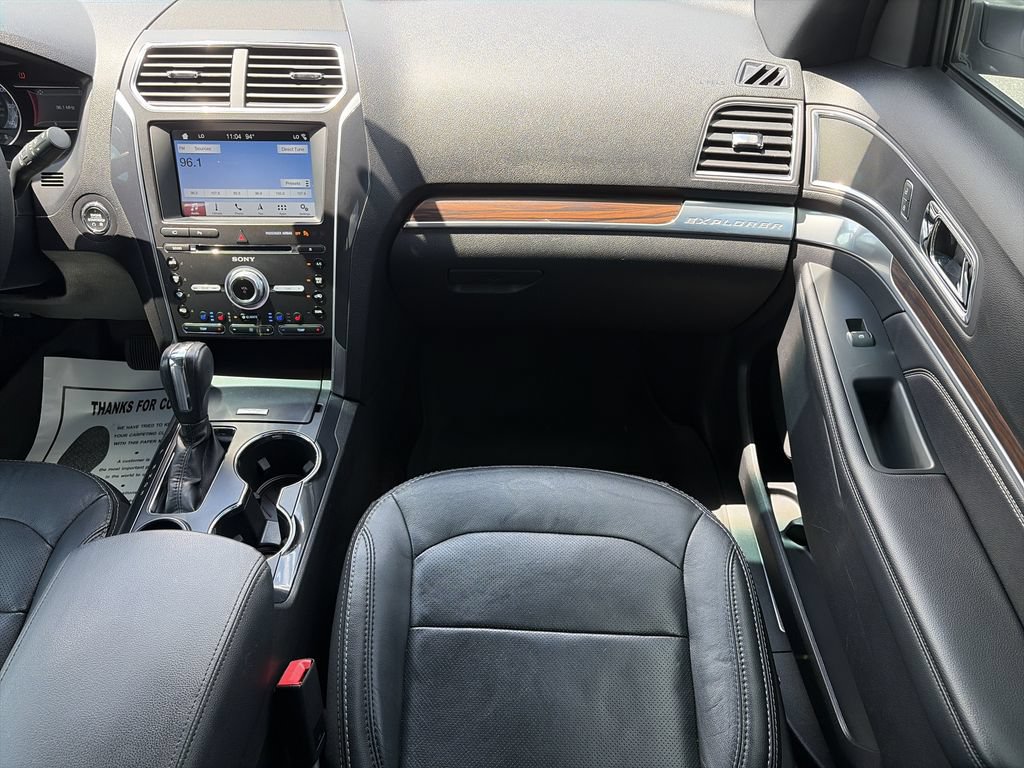 Used 2018 Ford Explorer Limited FWD image 17