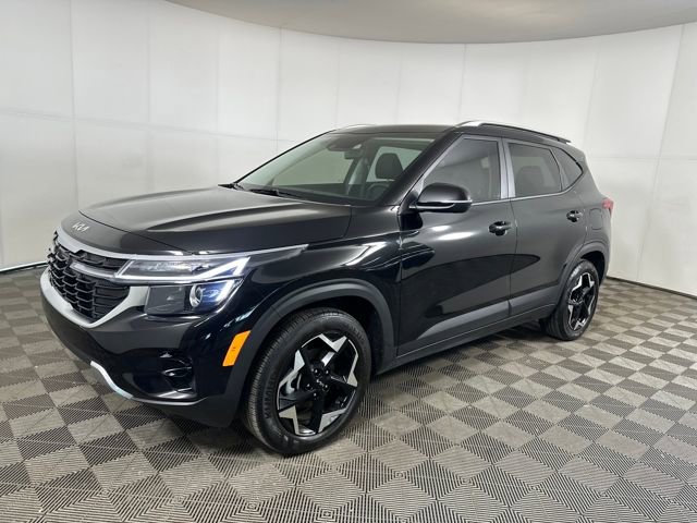 Used 2025 Kia Seltos S image 7