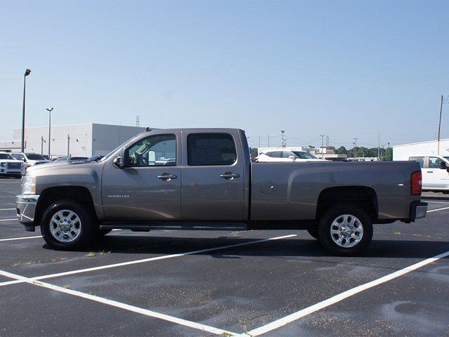 Used 2014 Chevrolet Silverado 3500 LTZ w/ LTZ Plus Package image 3