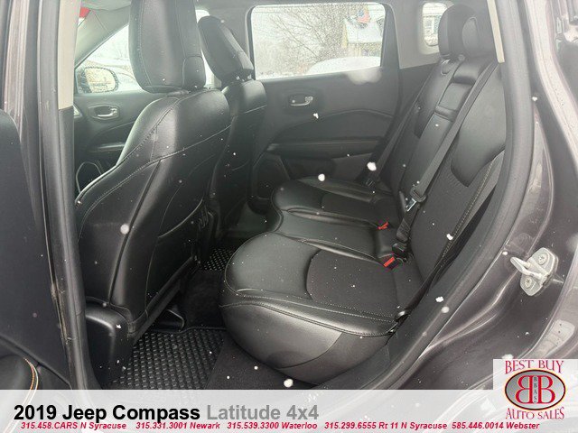 Used 2019 Jeep Compass Latitude w/ Cold Weather Group AWD/4WD image 16