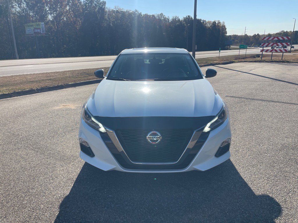 Used 2019 Nissan Altima 2.5 SR w/ SR Premium Package image 2