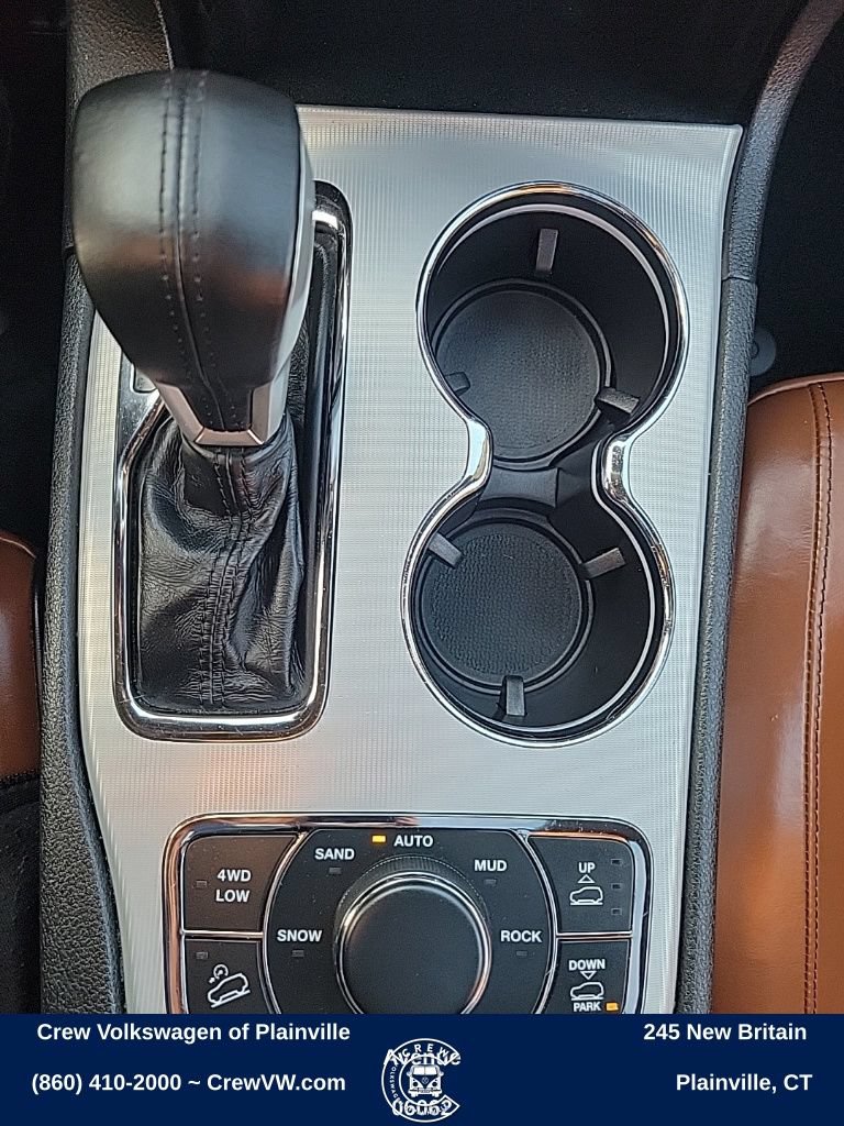 Used 2019 Jeep Grand Cherokee Summit AWD/4WD image 10