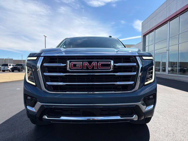 Used 2025 GMC Yukon XL Elevation AWD/4WD image 2