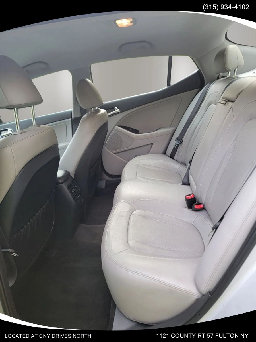Used 2011 Kia Optima EX FWD image 12