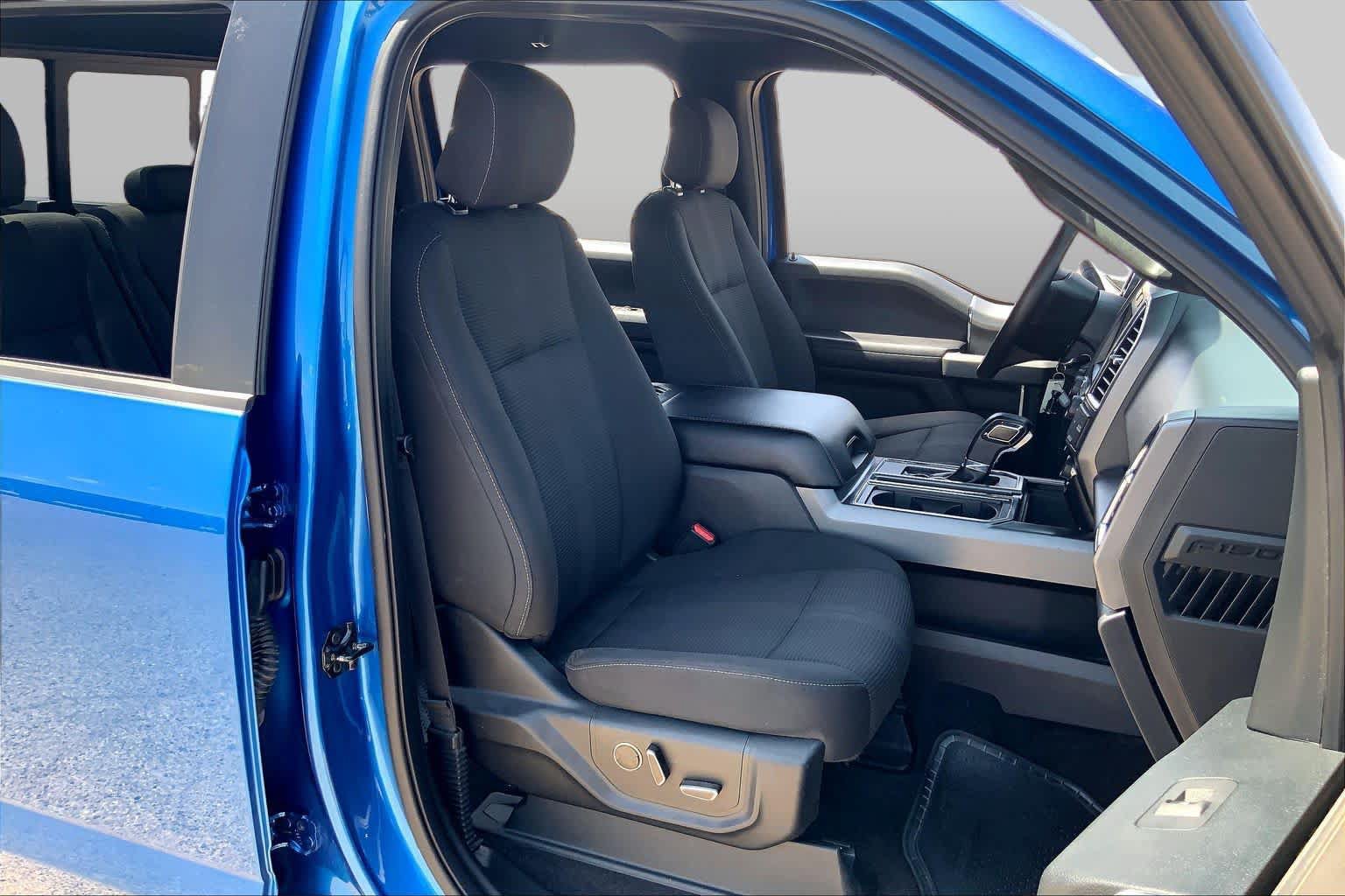 Used 2016 Ford F150 XLT w/ Equipment Group 302A Luxury AWD/4WD image 9