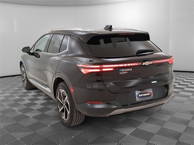 Used 2025 Chevrolet Equinox EV LT w/ Convenience Package image 5