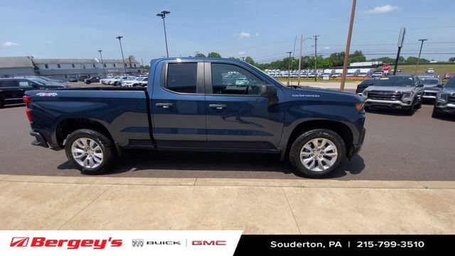 Certified 2022 Chevrolet Silverado 1500 Custom AWD/4WD image 11