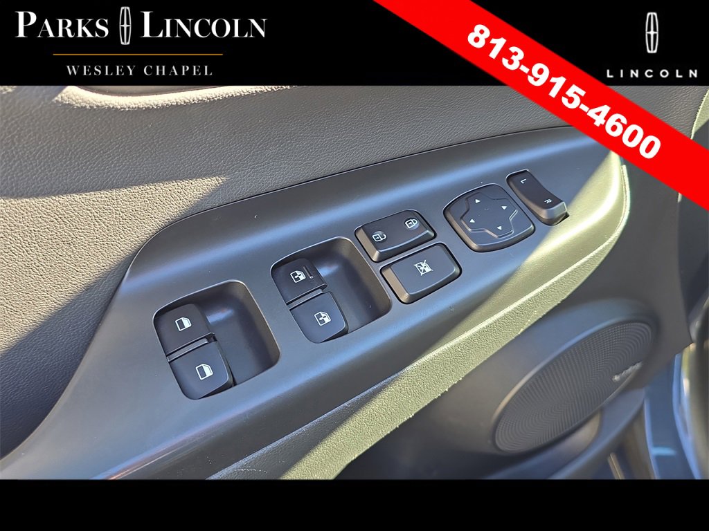 Used 2020 Hyundai Kona Limited w/ Cargo Package image 17