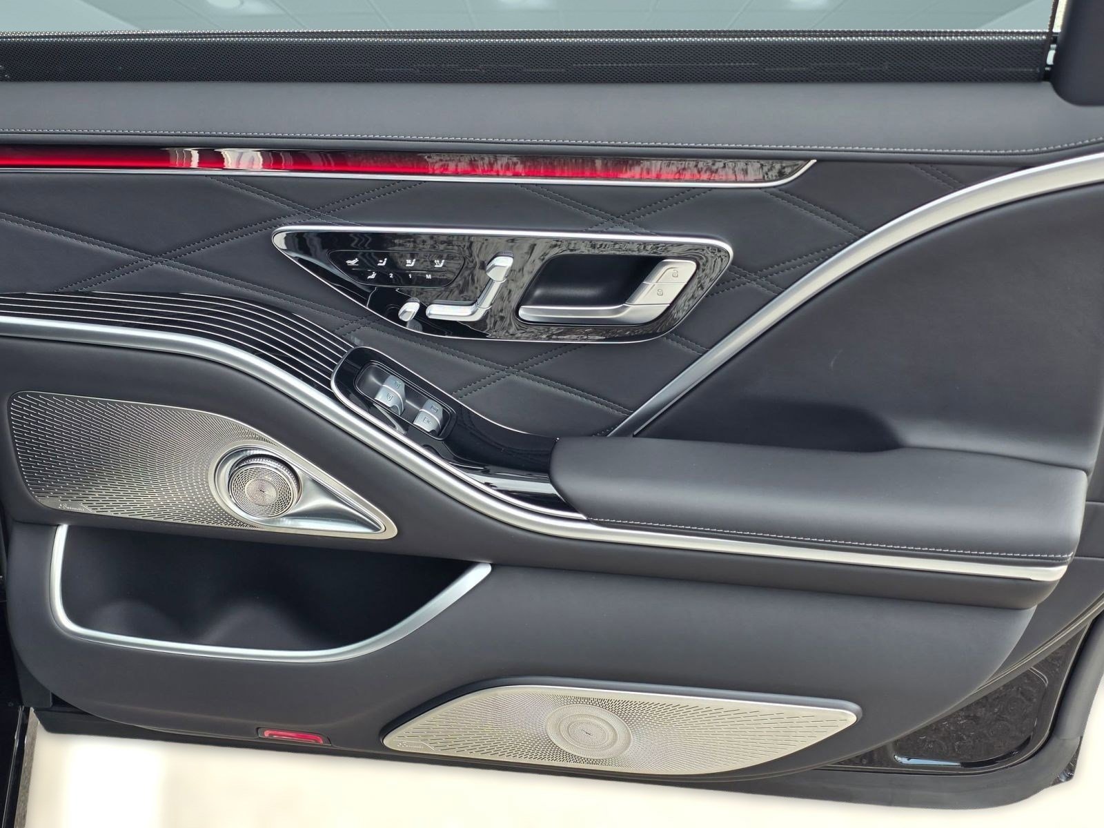 New 2026 Mercedes-Benz Maybach S 680 4MATIC image 13