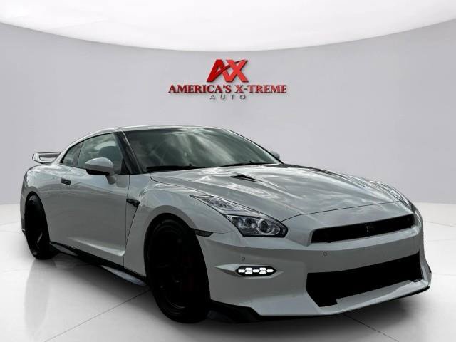 Used 2024 Nissan GT-R w/ Floor Mat Package AWD/4WD image 8