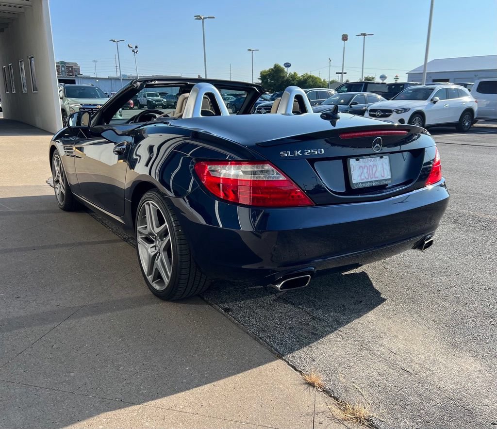 Used 2015 Mercedes-Benz SLK 250 image 6