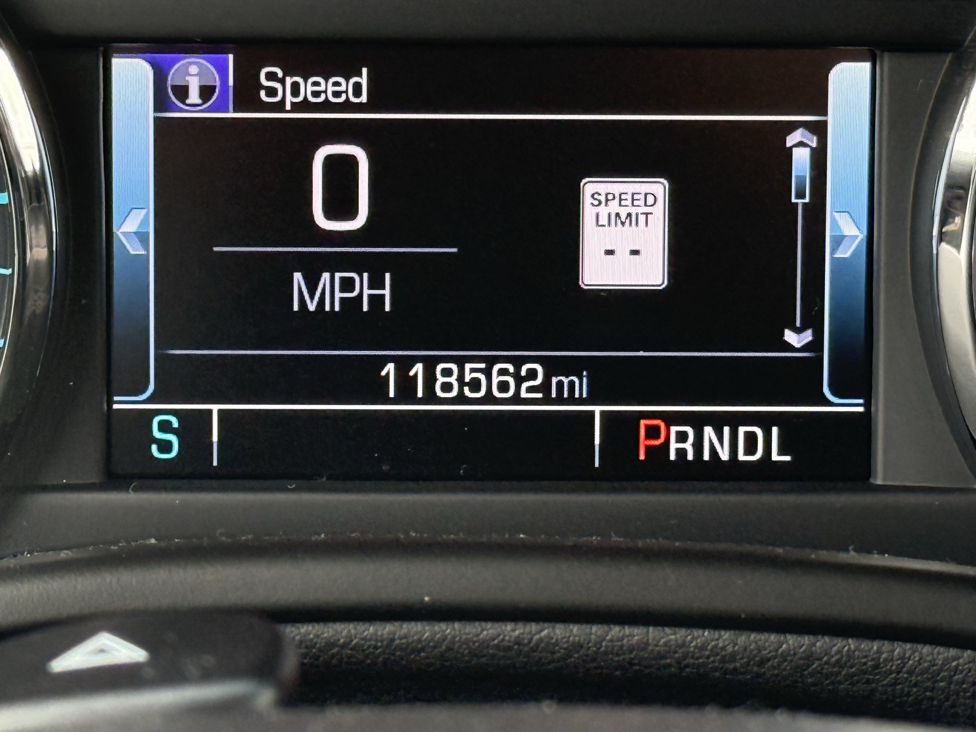 Used 2018 GMC Yukon SLT w/ Premium Edition RWD image 12