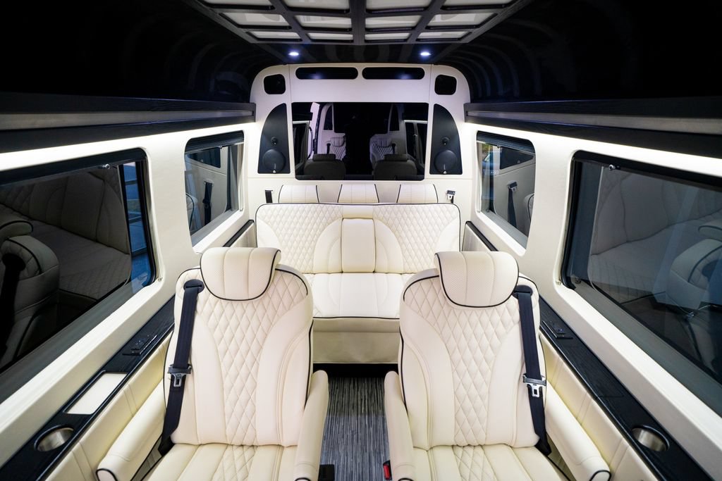 Used 2019 Mercedes-Benz Sprinter 170 image 40