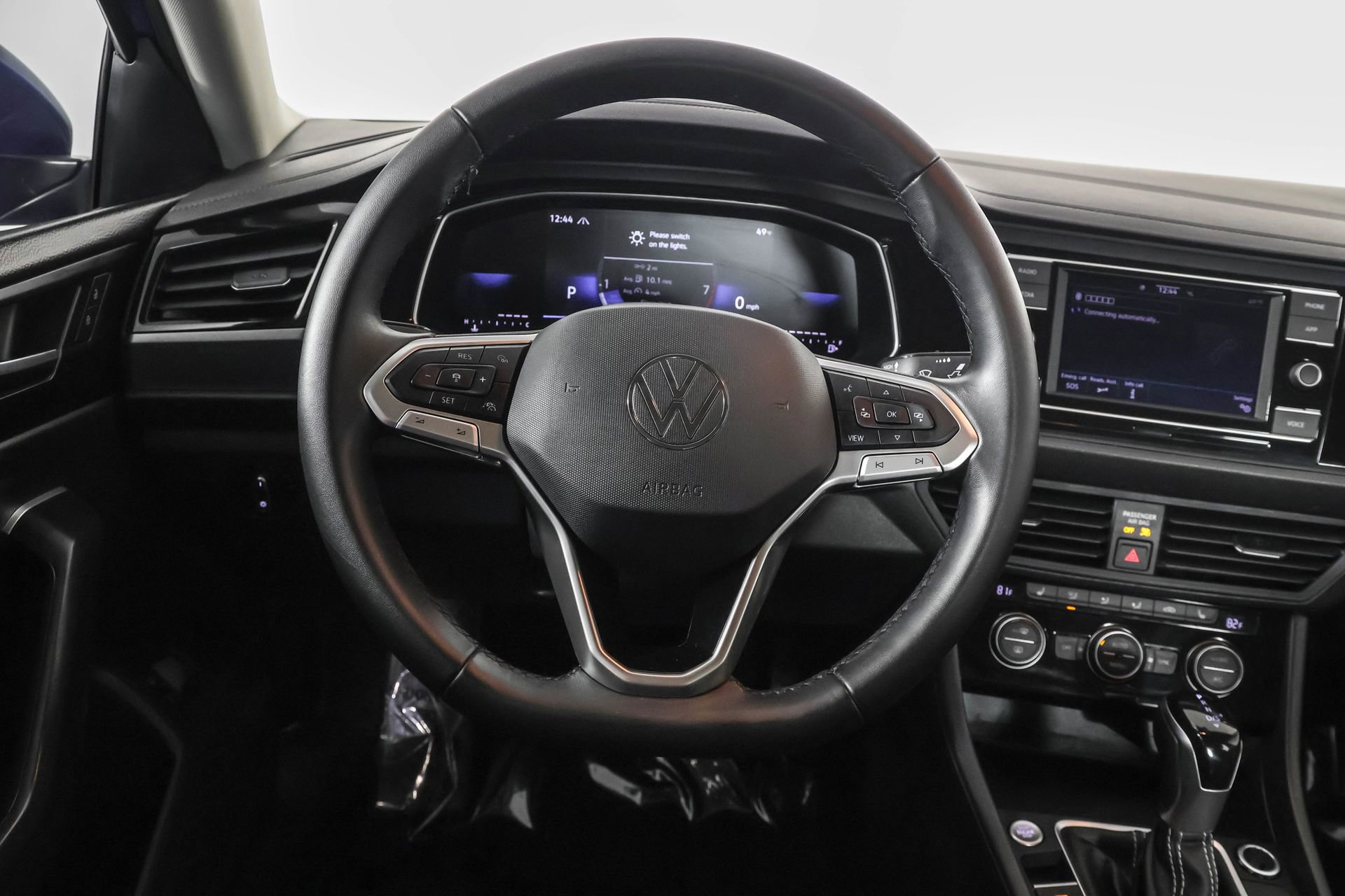 Used 2024 Volkswagen Jetta SE image 25