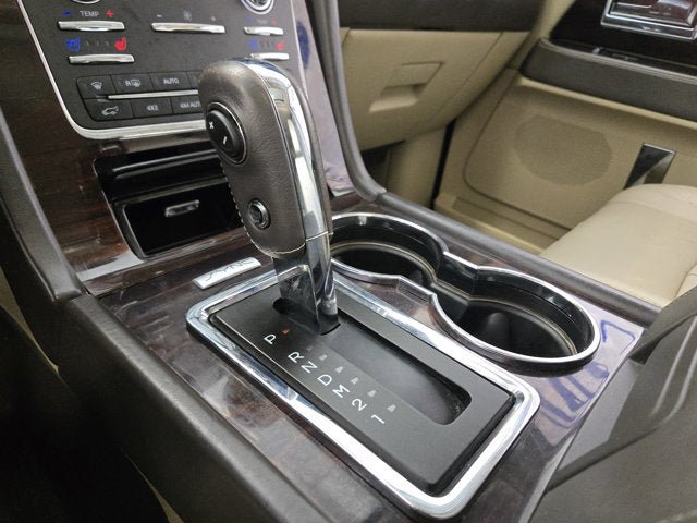 Used 2015 Lincoln Navigator L 4WD w/ Equipment Group 101A Reserve image 26