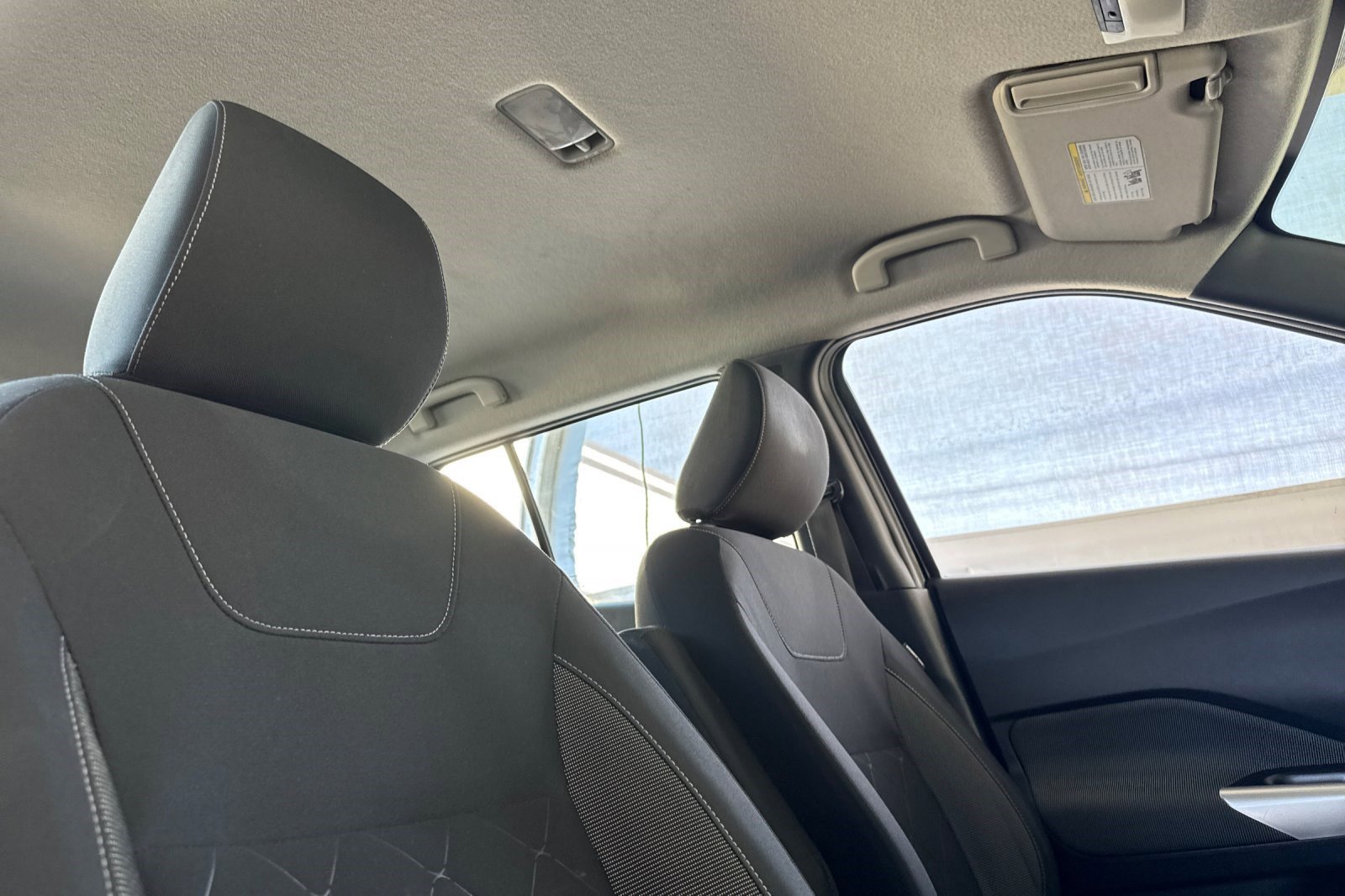 Used 2019 Nissan Kicks SV image 15