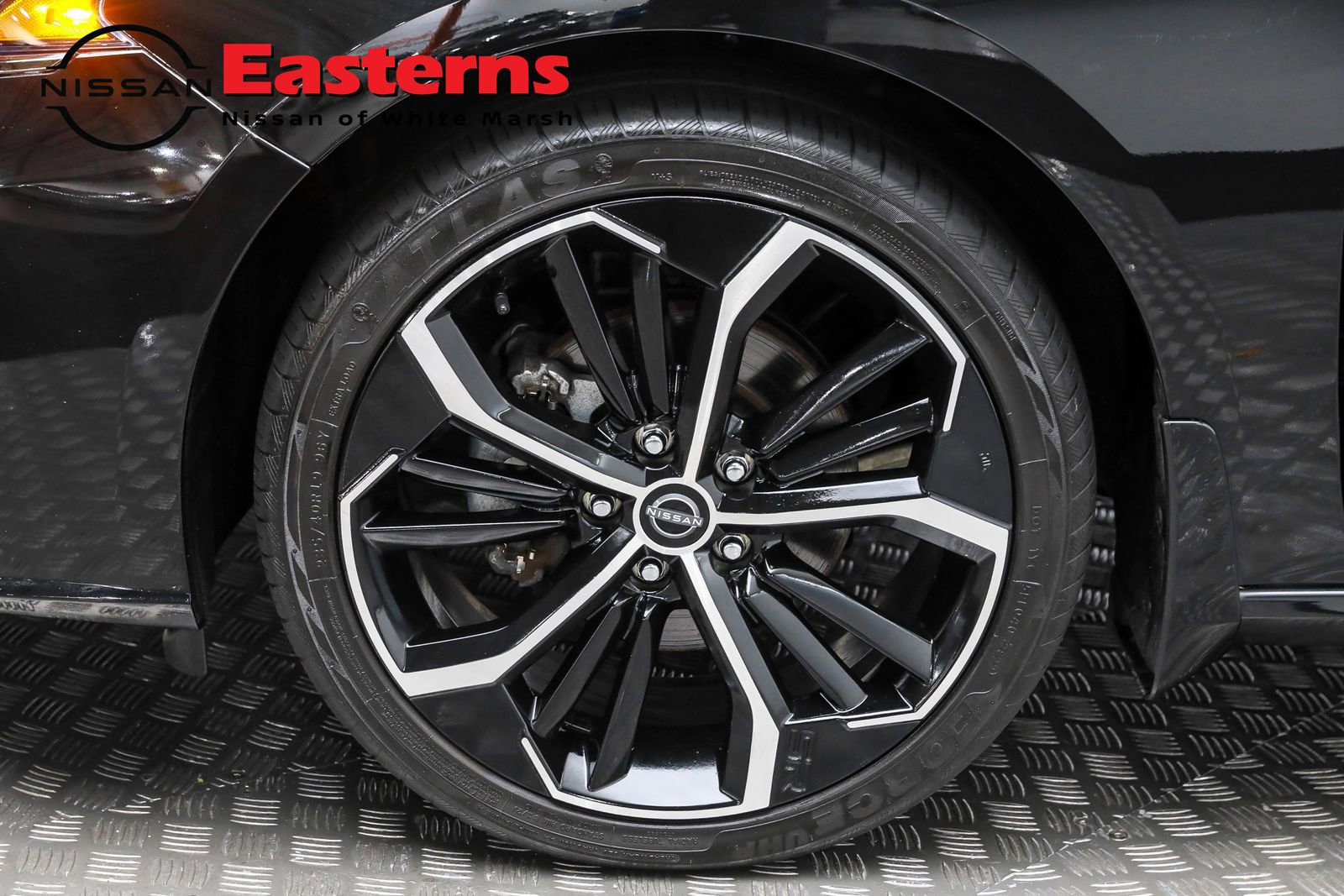 Used 2023 Nissan Altima 2.5 SR w/ SR Premium Package image 48