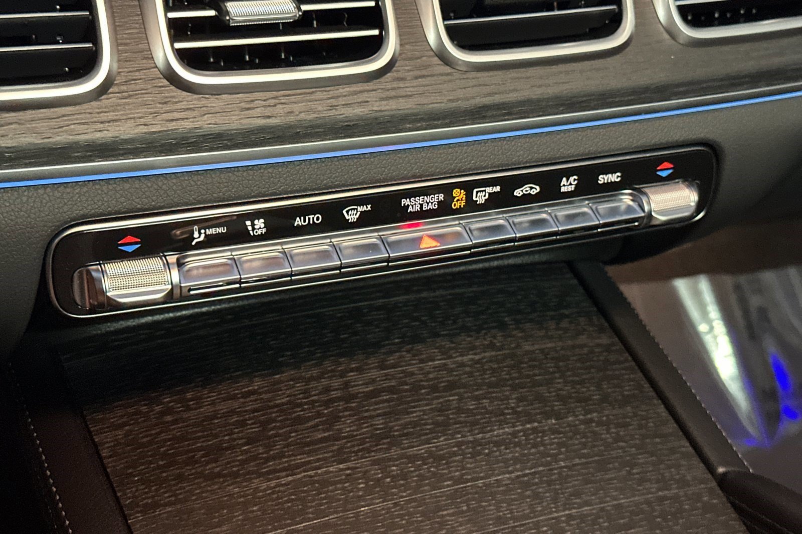 New 2026 Mercedes-Benz GLE 450 4MATIC image 16
