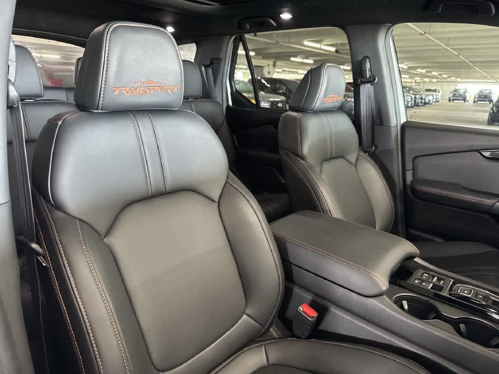 Used 2025 Honda Pilot TrailSport image 26