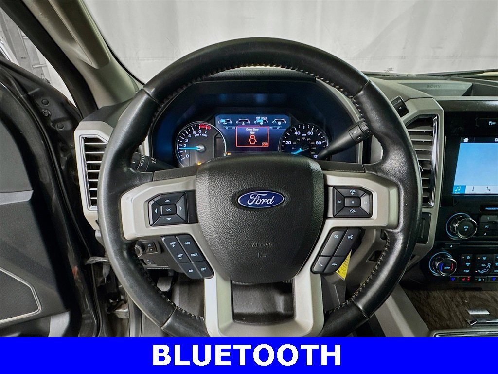 Used 2017 Ford F350 Lariat image 2
