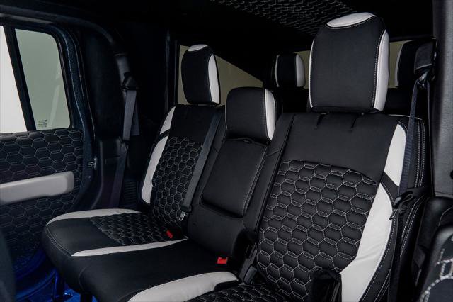 Used 2025 Jeep Gladiator Sport AWD/4WD image 21