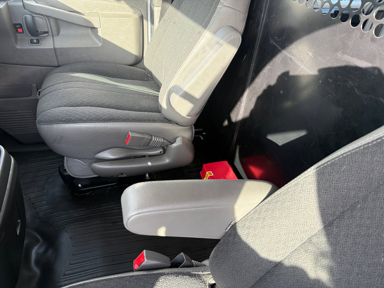 Used 2024 Chevrolet Express 2500 w/ Driver Convenience Package image 14