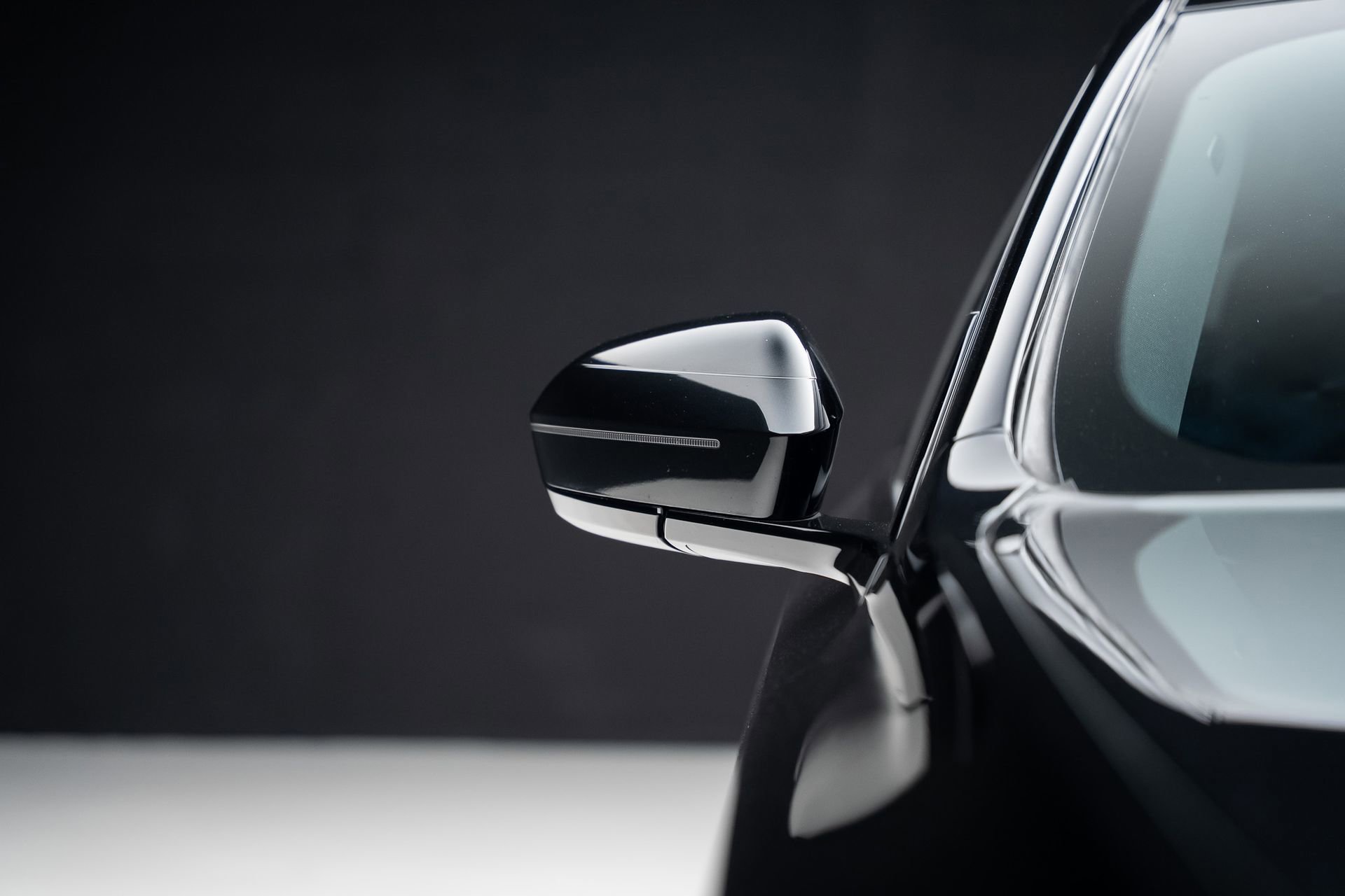 Used 2023 BMW i7 xDrive60 w/ Executive Package 2 AWD/4WD image 16