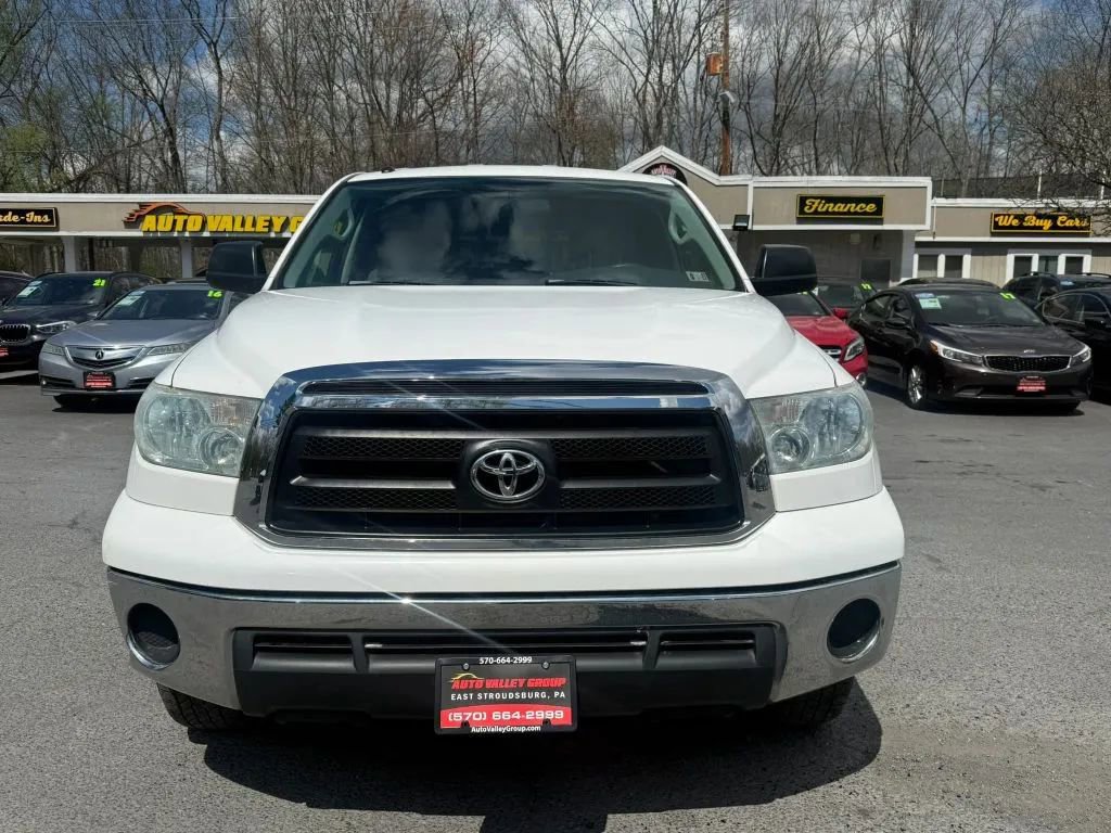 Used 2010 Toyota Tundra 4x4 Double Cab image 2