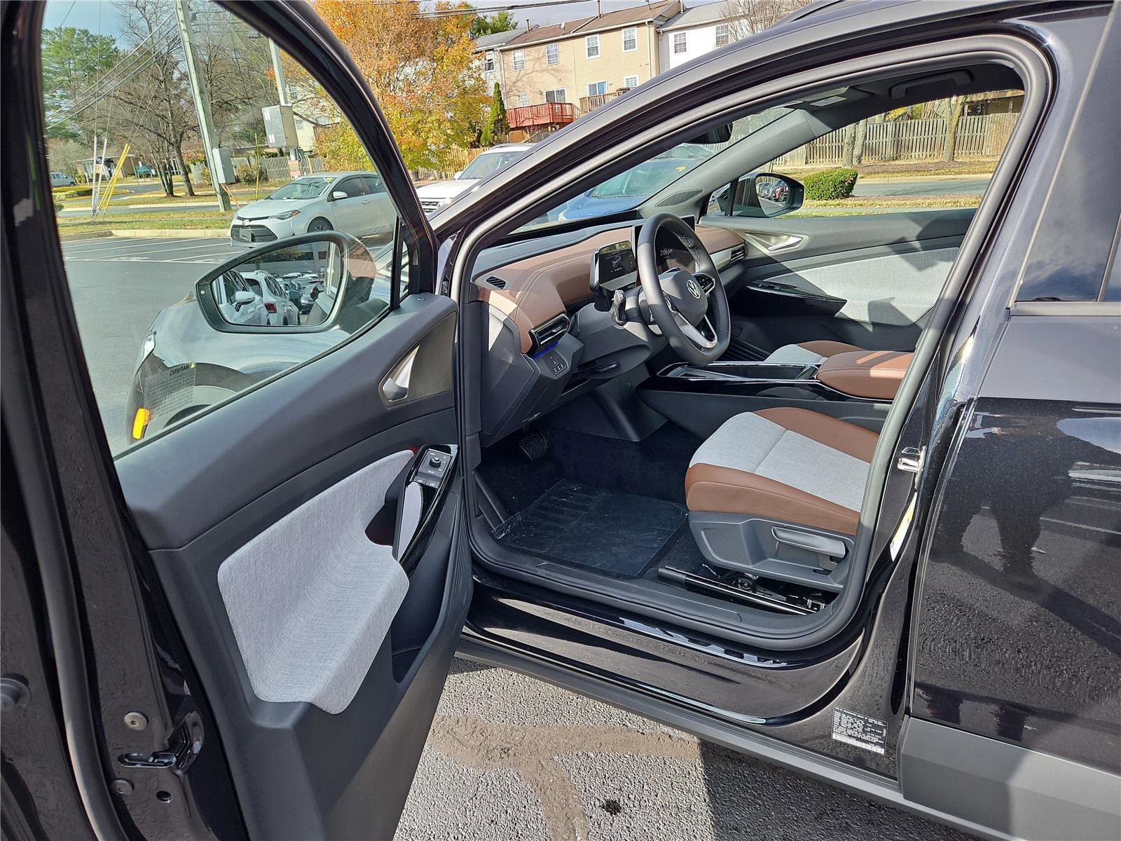 New 2025 Volkswagen ID.4 Pro image 12