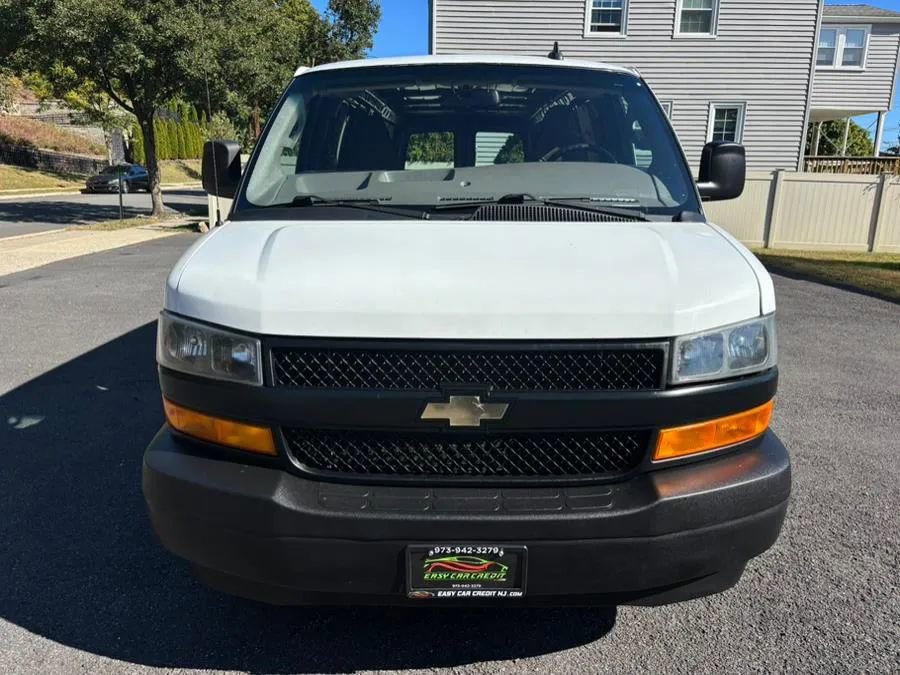 Used 2019 Chevrolet Express 2500 Extended image 15