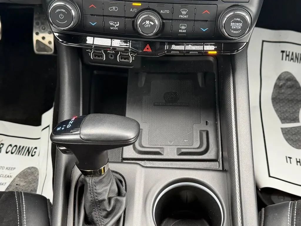 Used 2022 Dodge Durango SRT w/ Technology Group AWD/4WD image 24
