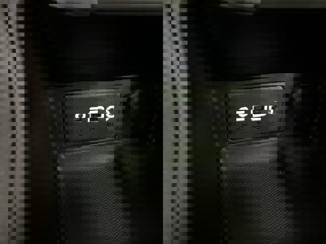 Certified 2024 GMC Terrain SLE w/ Driver Convenience Package image 34