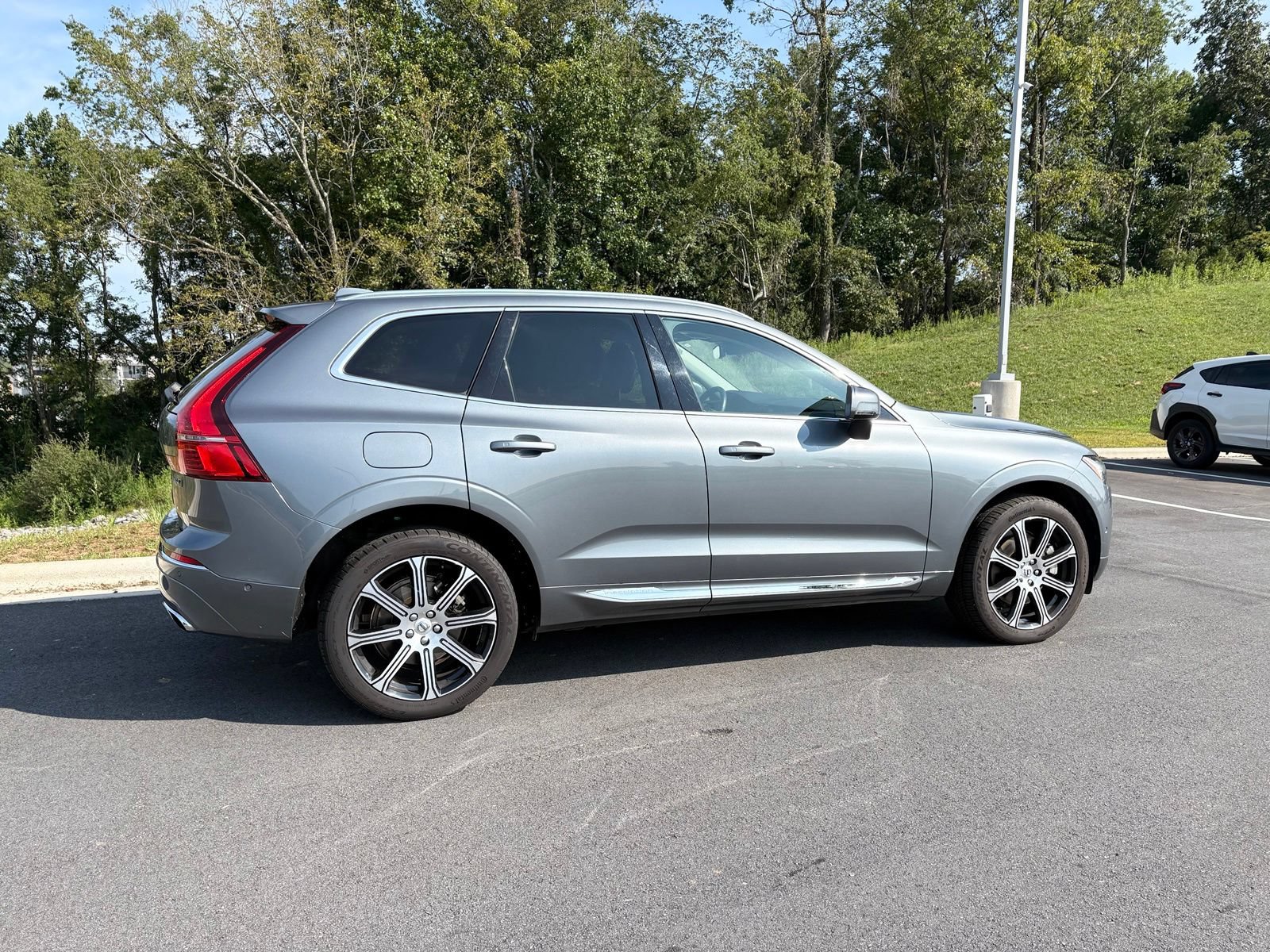 Used 2018 Volvo XC60 T6 Inscription w/ Luxury Seat Package AWD/4WD image 8