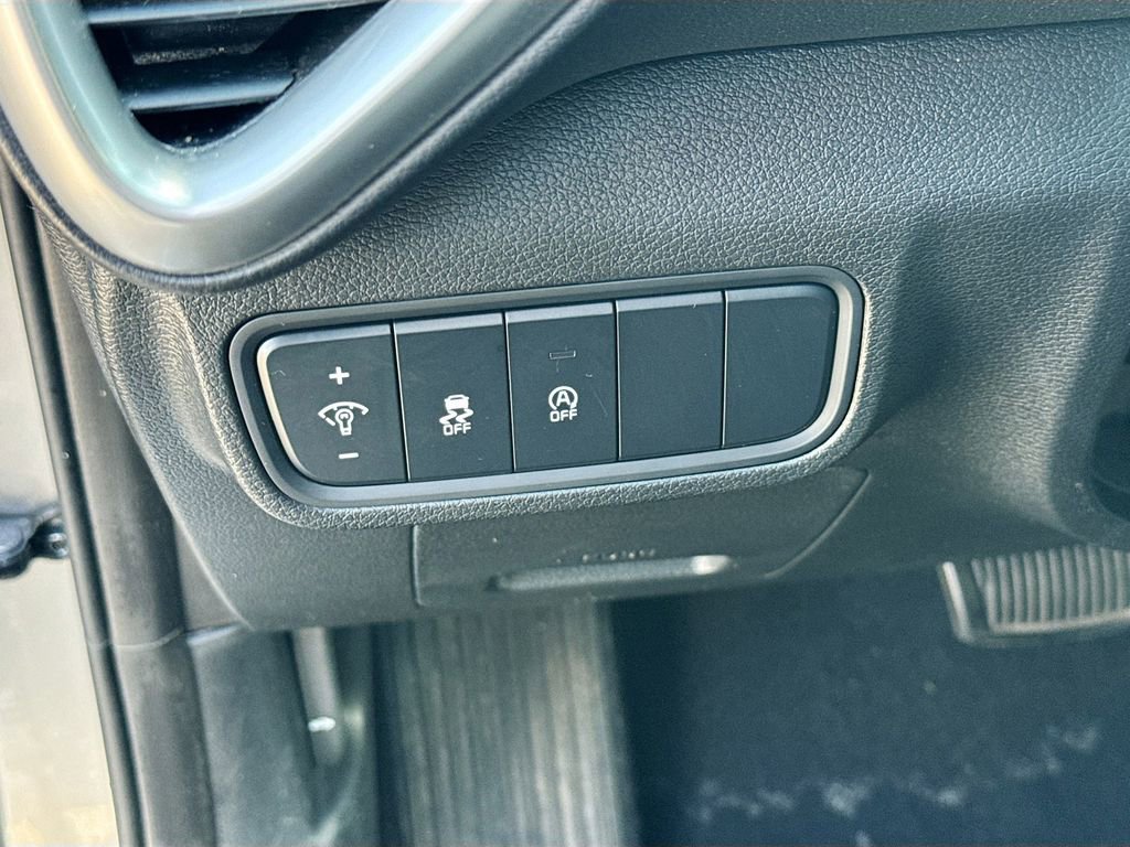 Used 2024 Kia Soul LX w/ Option Group 015 image 22