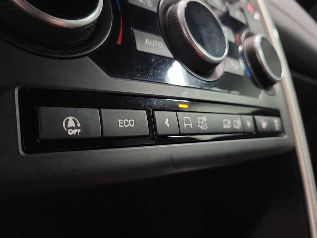 Used 2019 Land Rover Discovery Sport SE AWD/4WD image 20