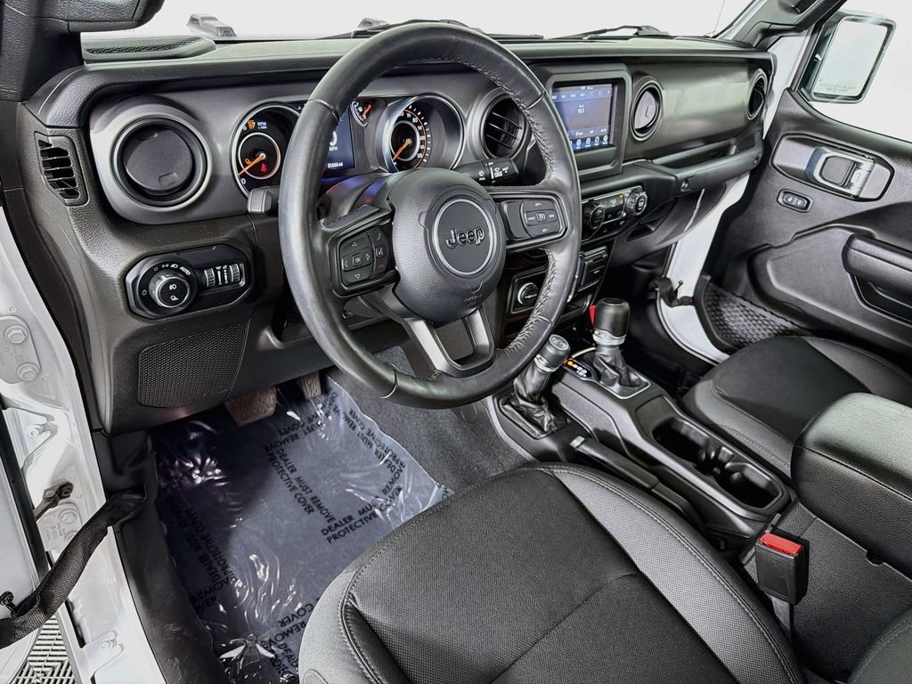 Used 2022 Jeep Gladiator Sport AWD/4WD image 9