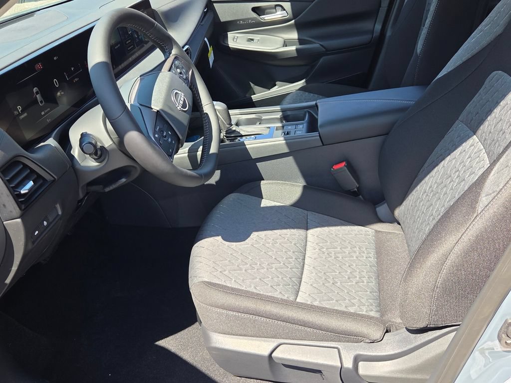 New 2027 Nissan Sentra SV w/ SV Convenience Package FWD image 4