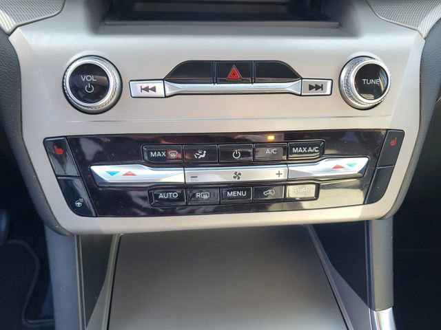 Used 2023 Ford Explorer XLT w/ Equipment Group 202A image 29