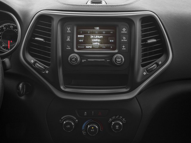Used 2017 Jeep Cherokee Sport FWD image 13