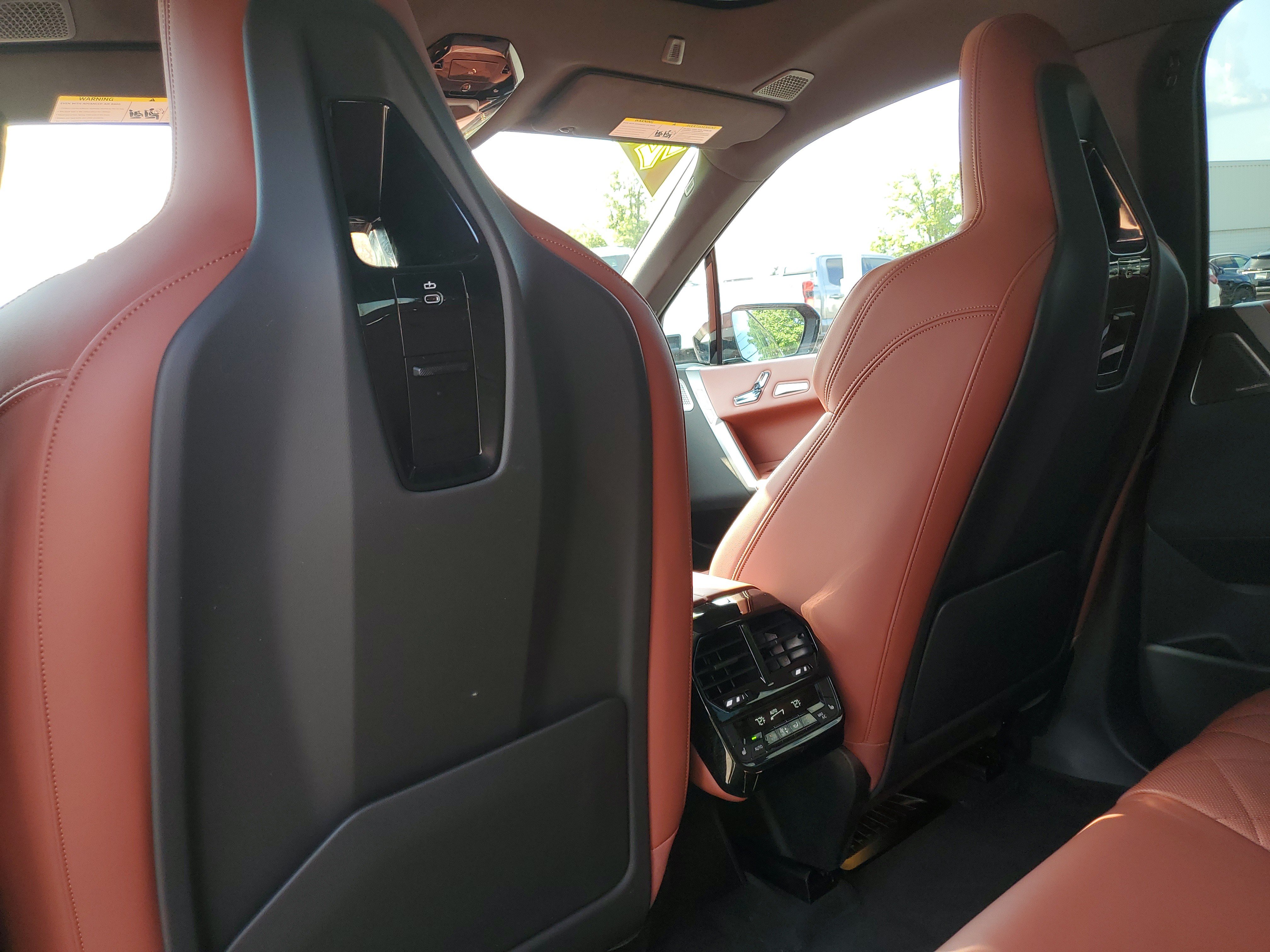 Certified 2026 BMW iX xDrive60 AWD/4WD image 27