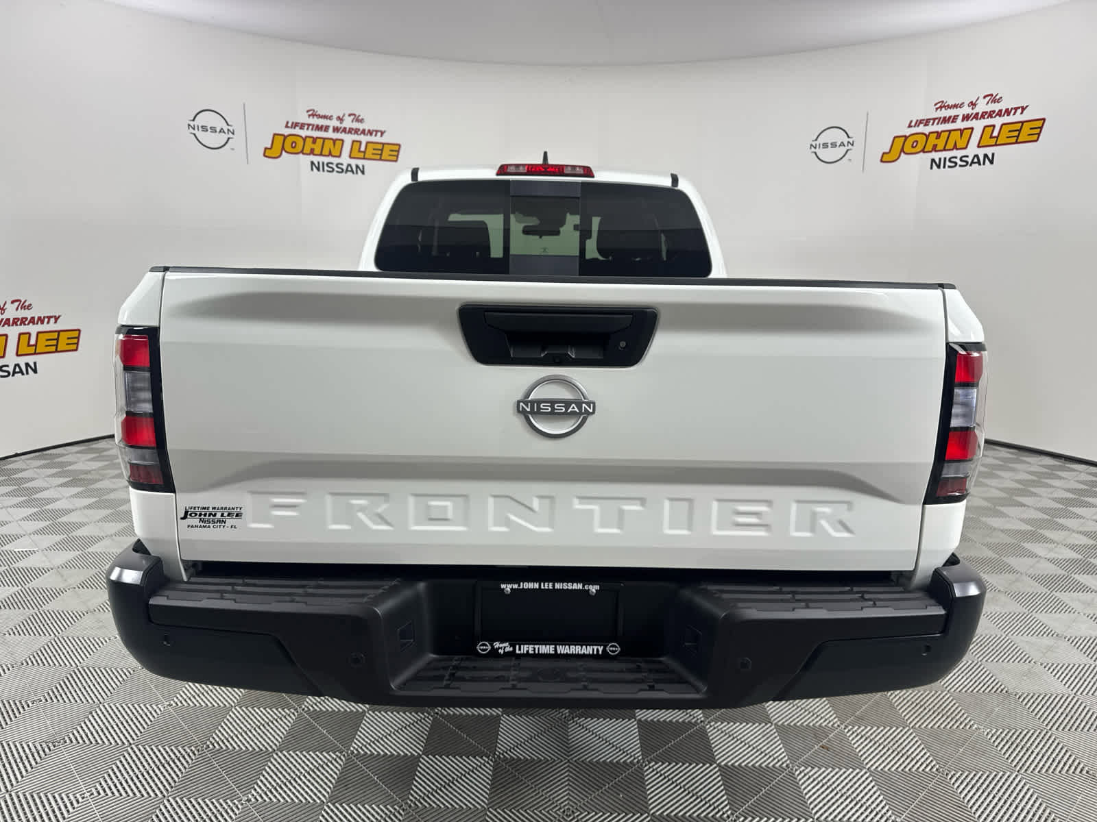 New 2026 Nissan Frontier S image 4