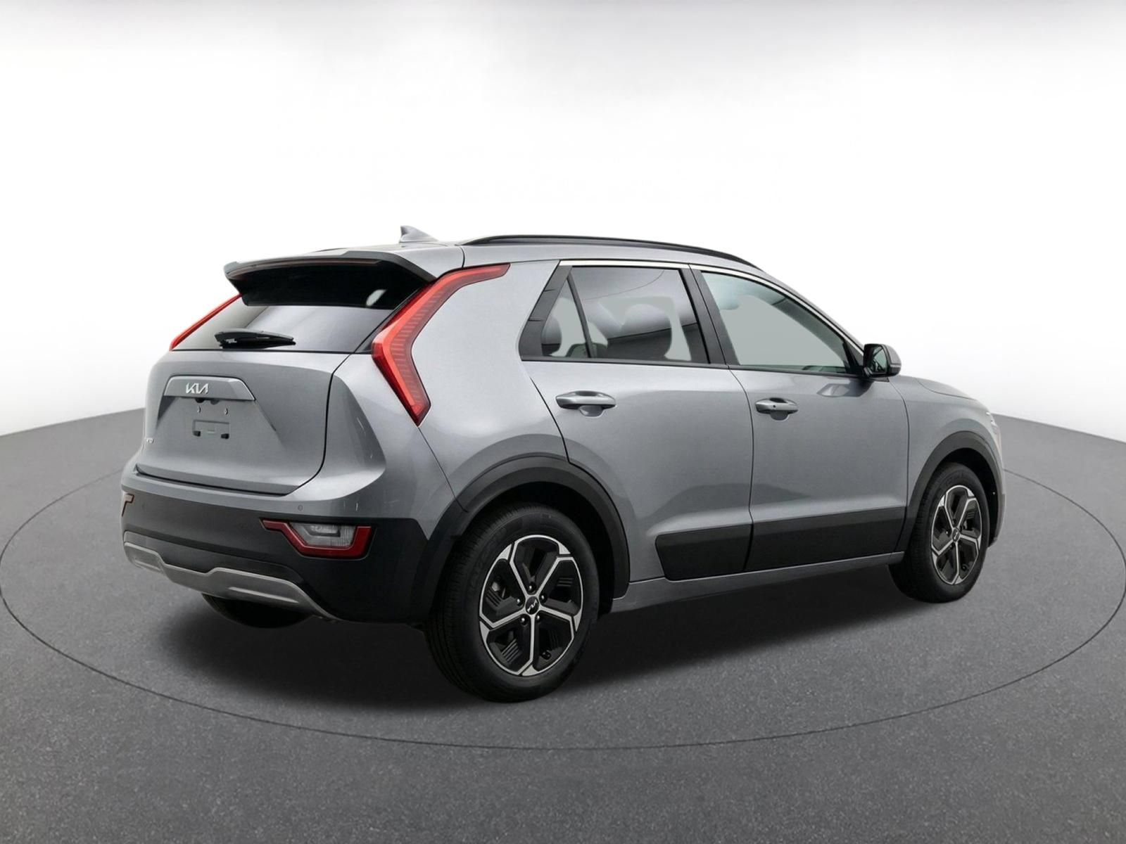 Used 2026 Kia Niro LX FWD image 10