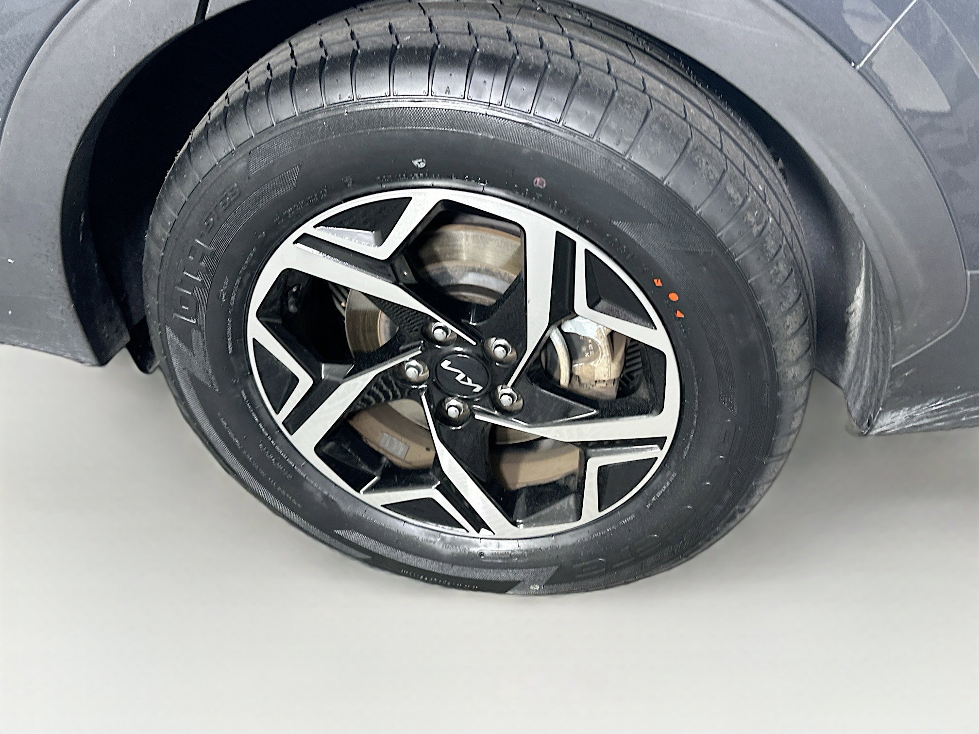 Used 2024 Kia Sportage LX image 11